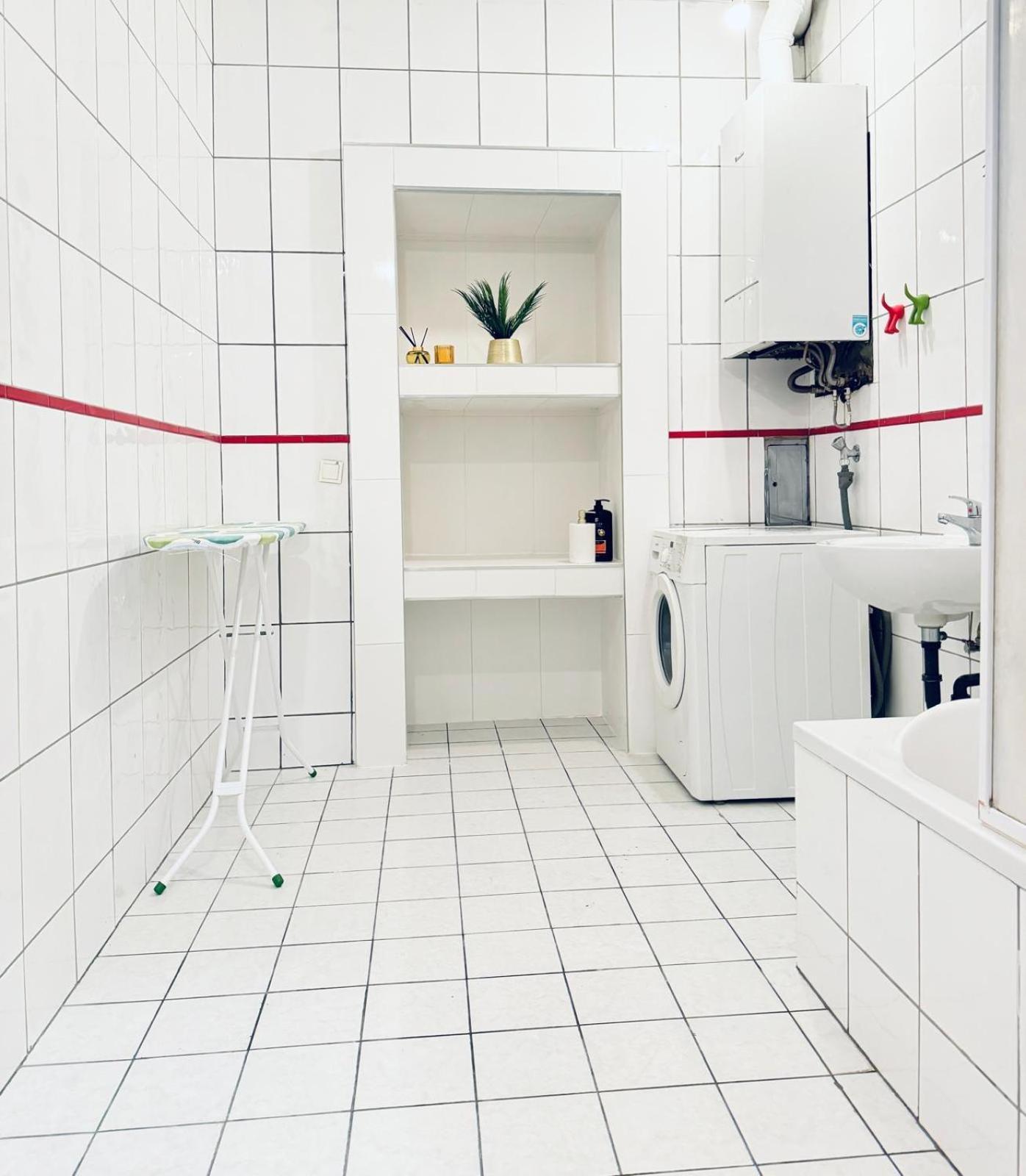 5Br Shared Apt Ideal For Groups 7 Min To Westbahnhof Vienna Exterior photo
